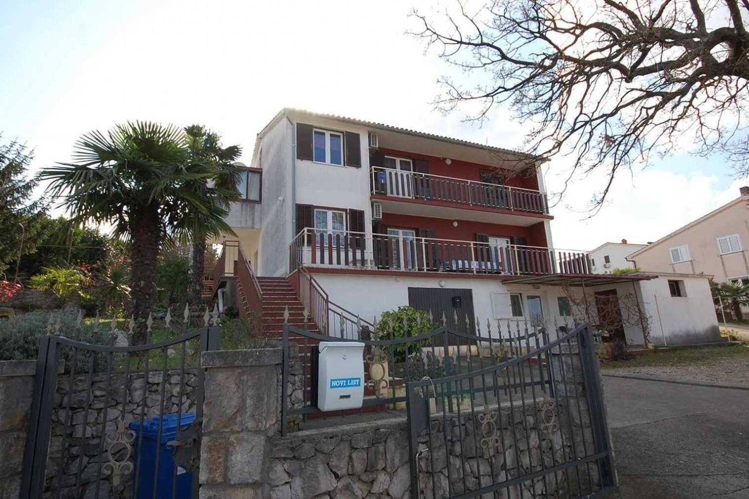Apartments With A Parking Space Njivice, Krk - 21858 Экстерьер фото