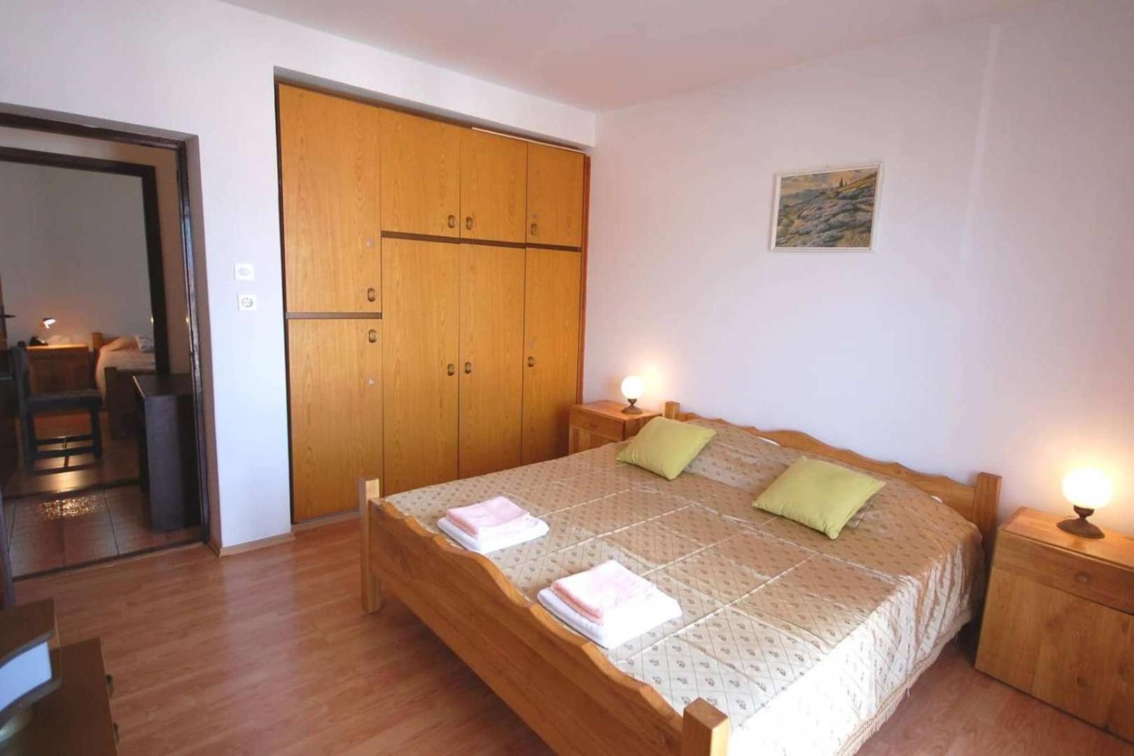 Apartments With A Parking Space Njivice, Krk - 21858 Номер фото